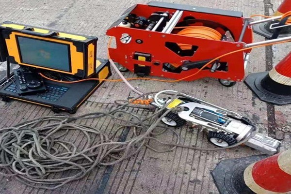 昭苏CCTV管道检测机器人